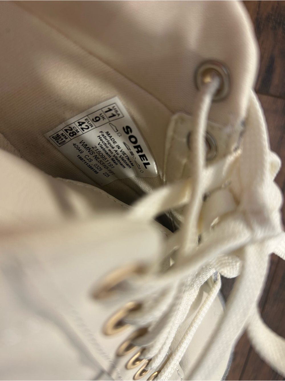 SOREL Women’s ONA Ave Low Sneakers Cream Leather Platform Gum Sole Size 11 - Picture 8 of 16